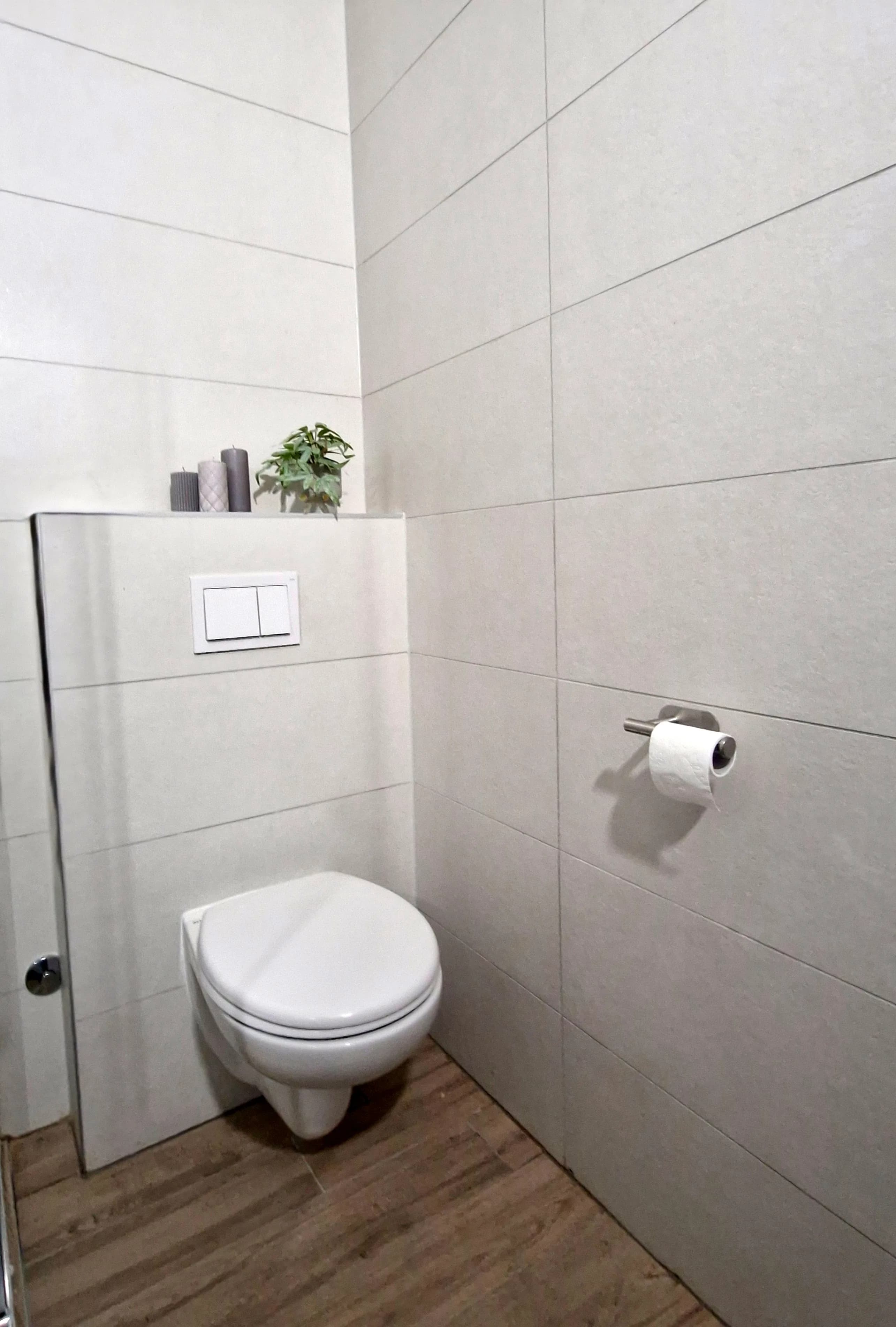 Nova pločica i sanitarija